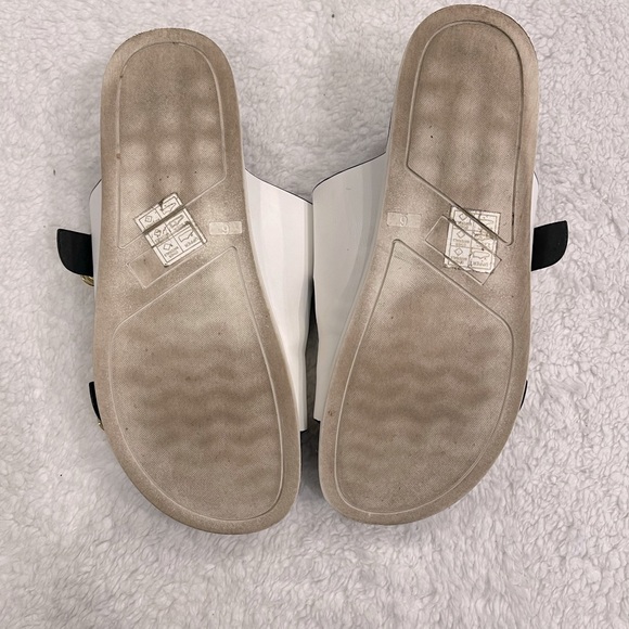 River Island Women’s White Gold Buckle Sandal. Size 8 - Picture 12 of 15